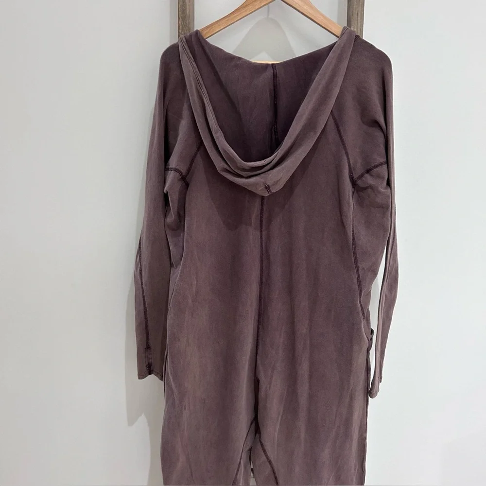Free People Movement Hot Shot Long Sleeve Hooded
One Piece Jumpsuit Size S NWT - Picture 4 of 12